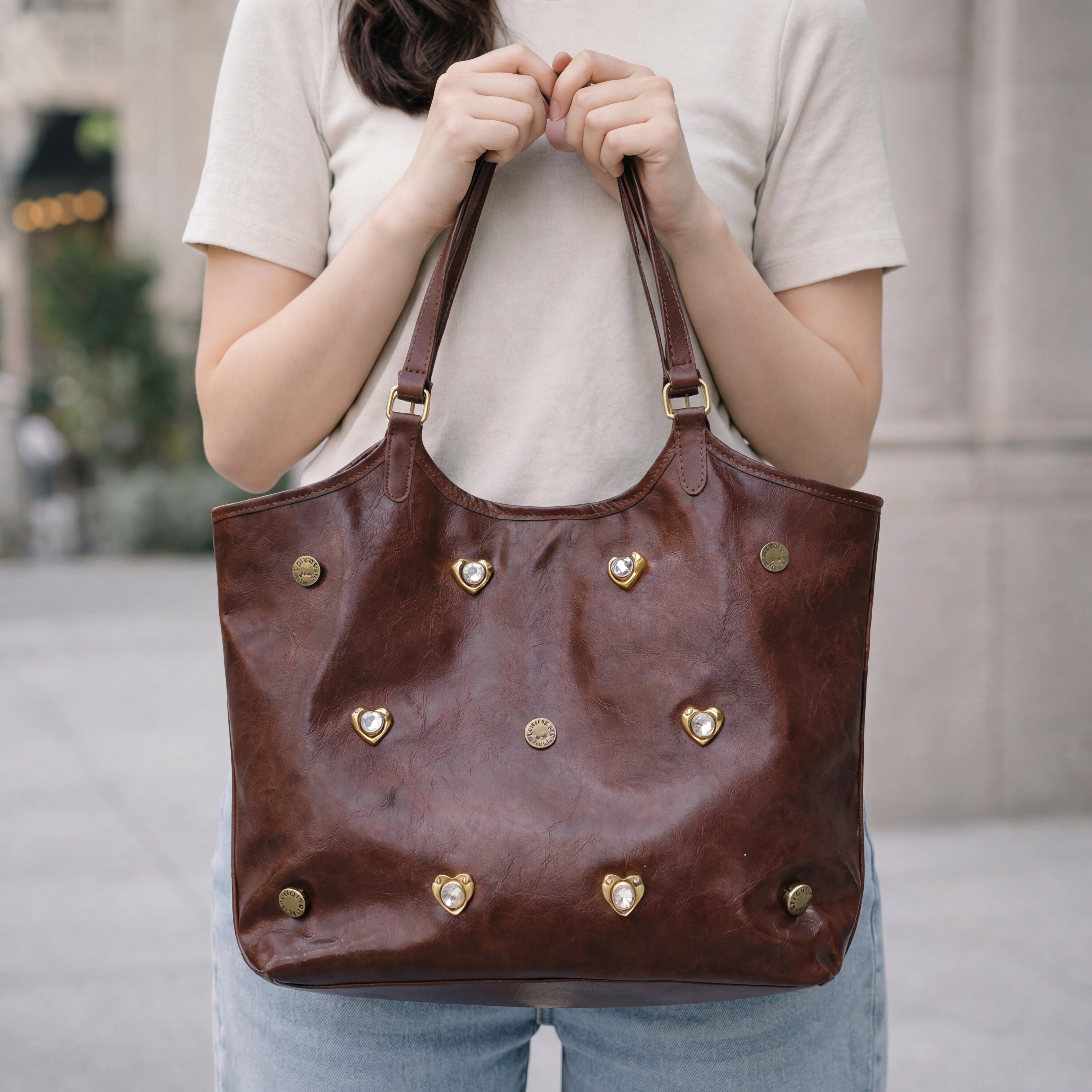 Lina Stud Tote